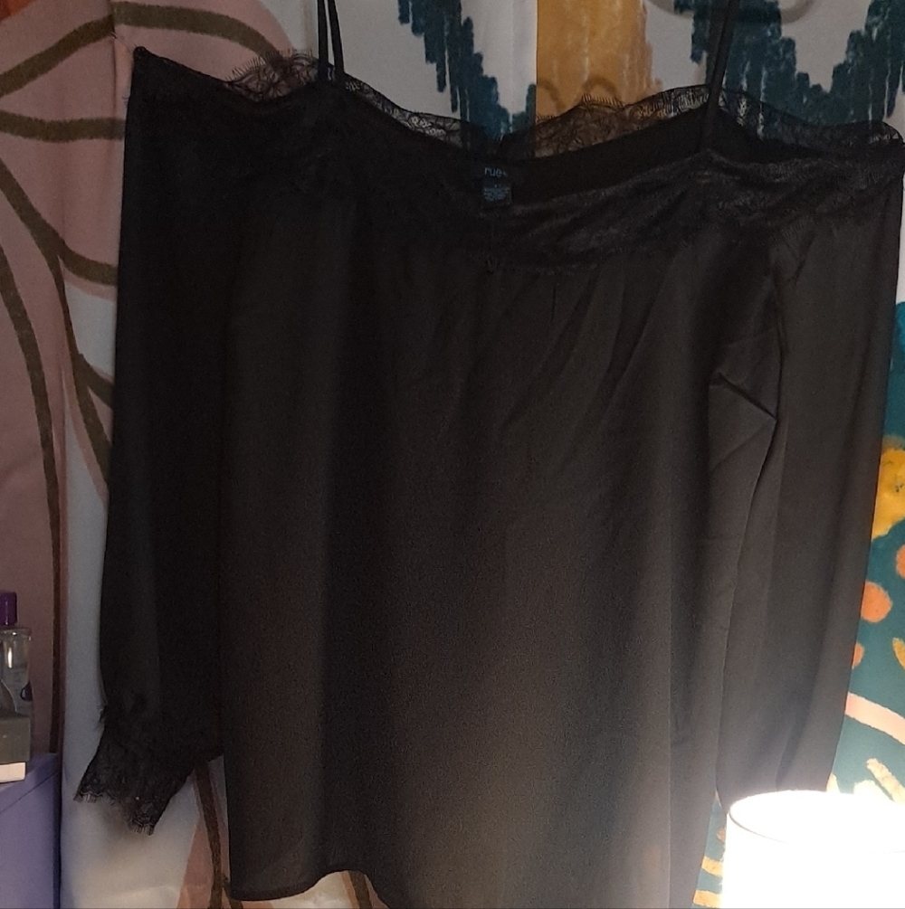 Rue21 Black Lace-Trimmed Off-Shoulder Blouse